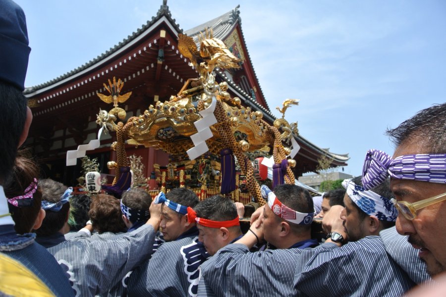 Фестиваль Сандзя в Токио