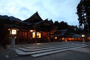 Yahiko Shrine Yahiko Shrine